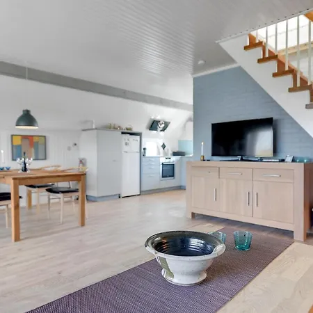 Awesome In With 2 Bedrooms And Wifi 哈泽斯莱乌